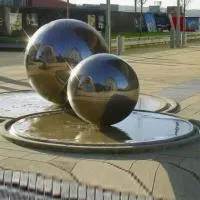 Фонтан из 2 стальных шаров (518906) ∅ 1 и ∅ 1,5 м. Самара 
